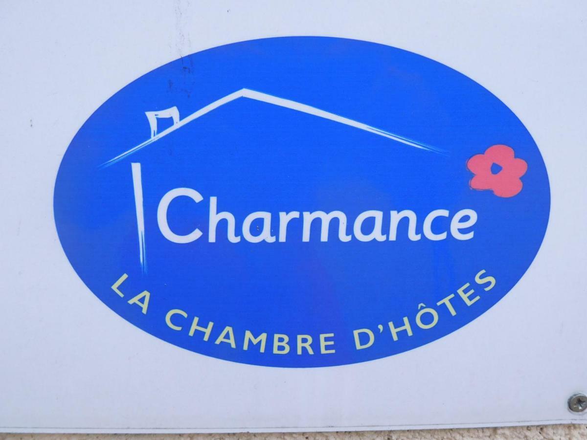 La Chambre D'amis LA COSTIGNIERES Montgueux Exterior foto